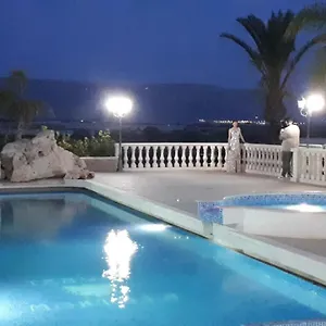 https://casa-vacanza-nel-giardino-delle-vigne.sicilyhotelsitaly.net